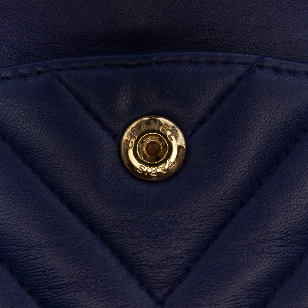 Chanel Medium Classic Chevron Cuir d’agneau Double rabat Bleu
