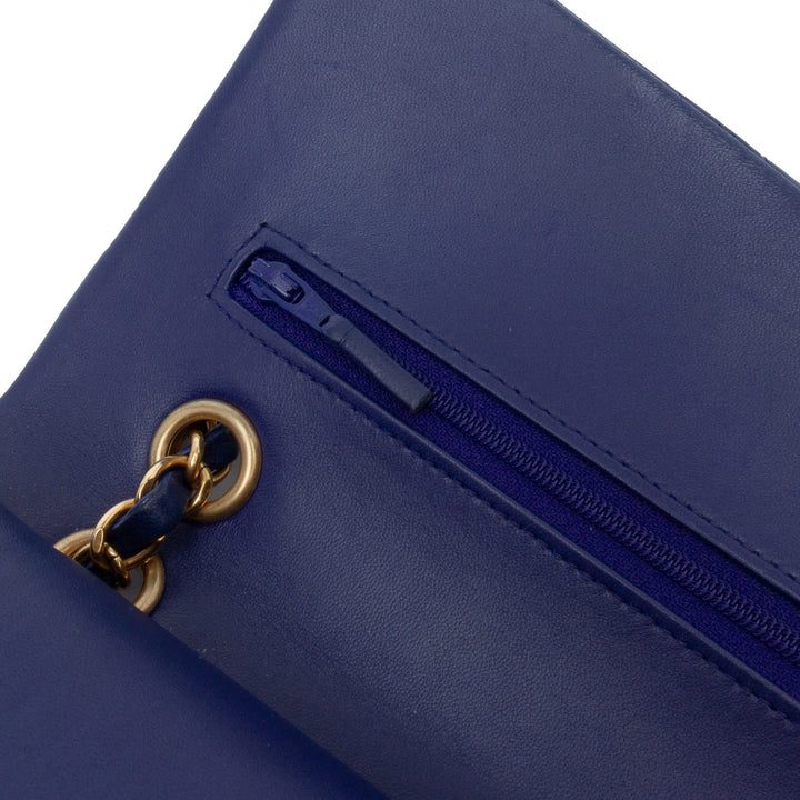 Chanel Medium Classic Chevron Cuir d’agneau Double rabat Bleu