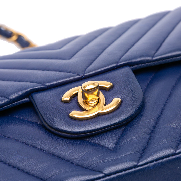 Chanel Medium Classic Chevron Cuir d’agneau Double rabat Bleu