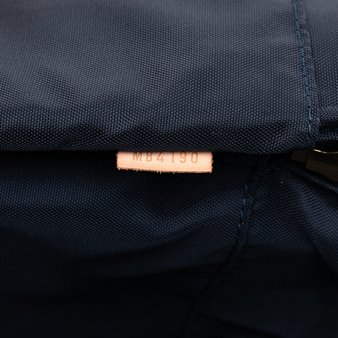 Louis Vuitton Monogram Vernis Pegase 45