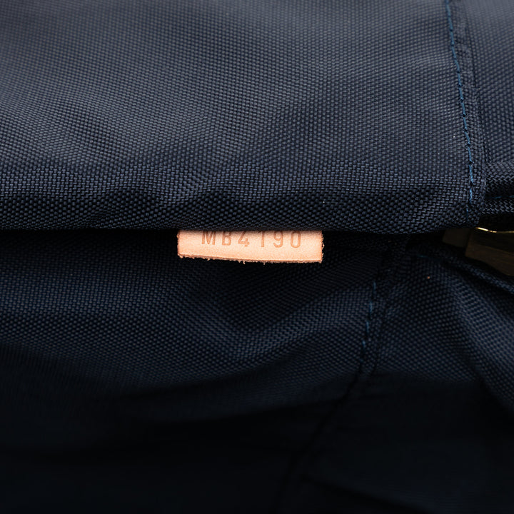 Louis Vuitton Monogram Vernis Pegase 45