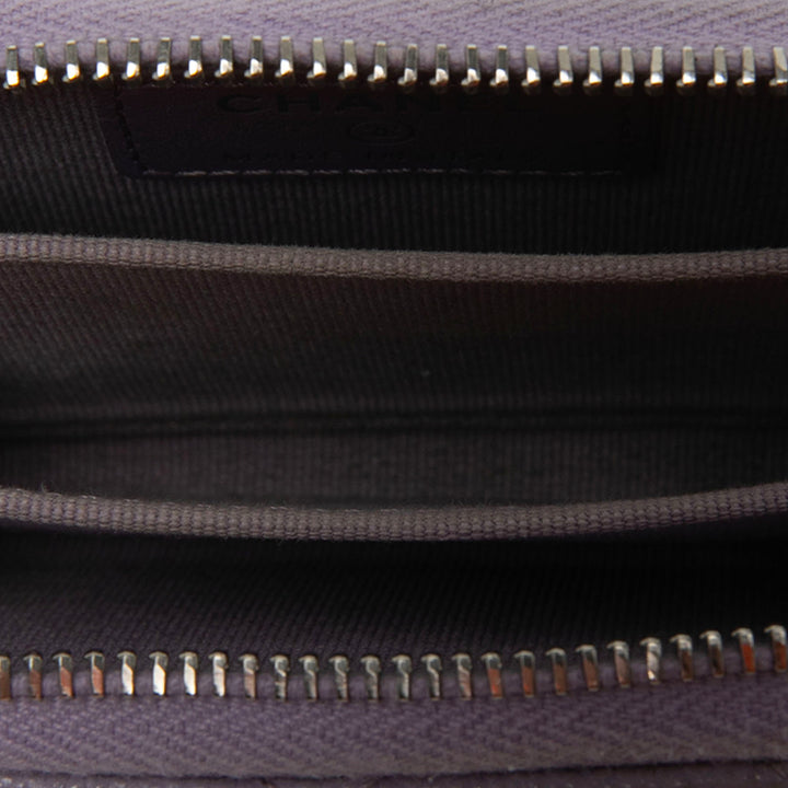 Chanel CC Matelassé Compact Zippé Porte-monnaie Cuir caviar Violet – vue 4 – GABY PARIS
