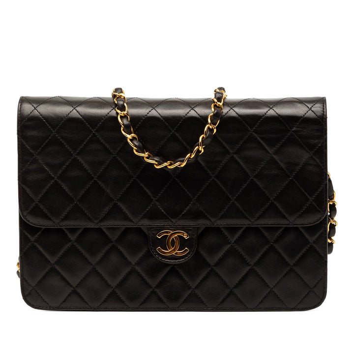 Chanel Medium CC Matelassé Cuir d’agneau Simple rabat