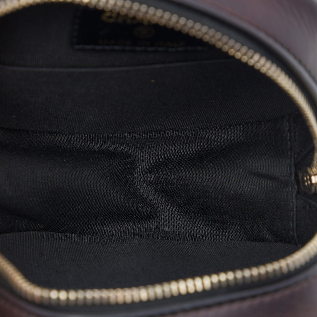 Chanel CC Matelassé Métallisé Perle clouté Rond Pochette avec chaîne Cuir d'agneau Marron – vue 4 – GABY PARIS