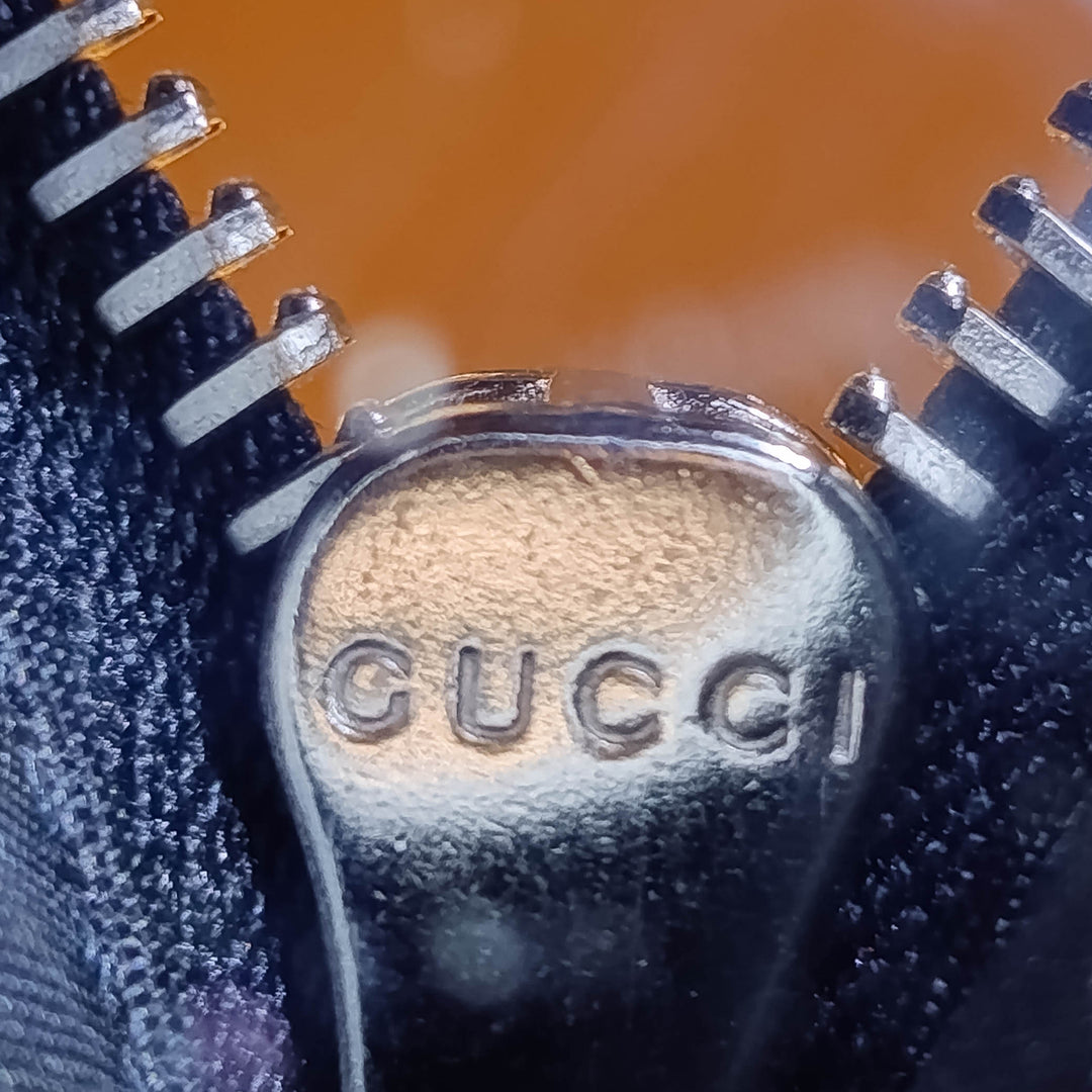 Gucci Pochette Microguccissima Noir – vue 6 – GABY PARIS