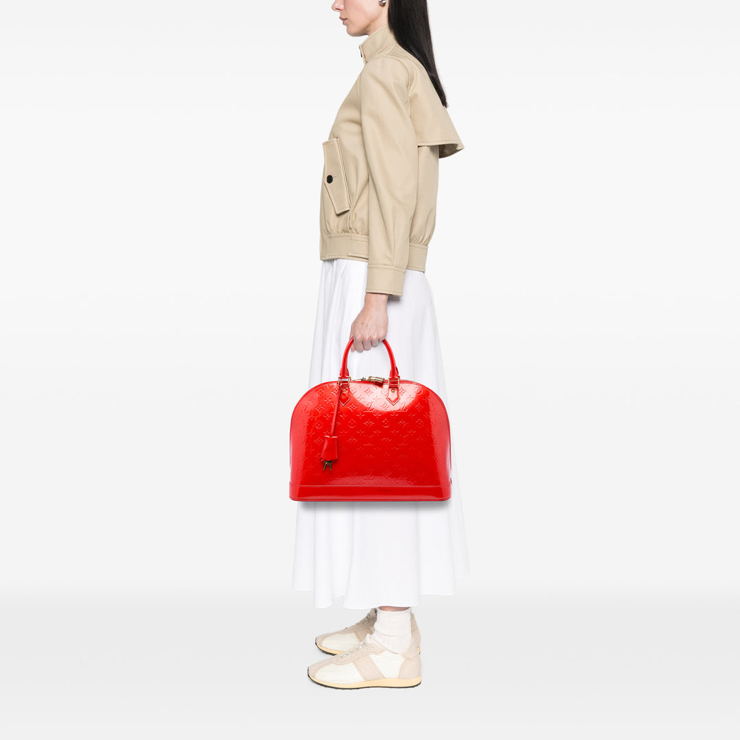 Louis Vuitton Alma GM Cuir verni Monogram Rouge – vue 5 – GABY PARIS