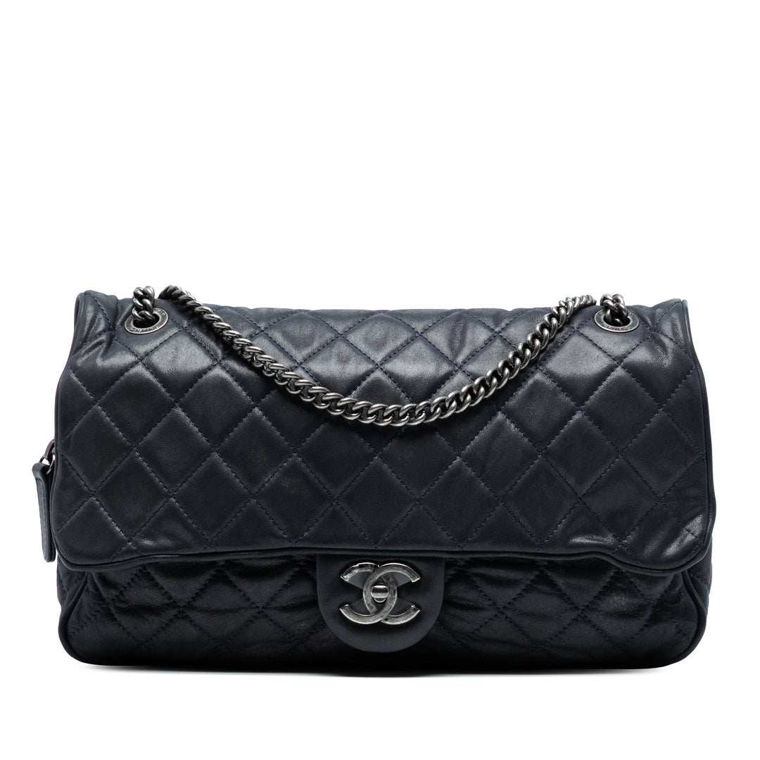Chanel Large Quilted Iridescent Cuir de veau Shiva Flap Noir – GABY PARIS Authentique