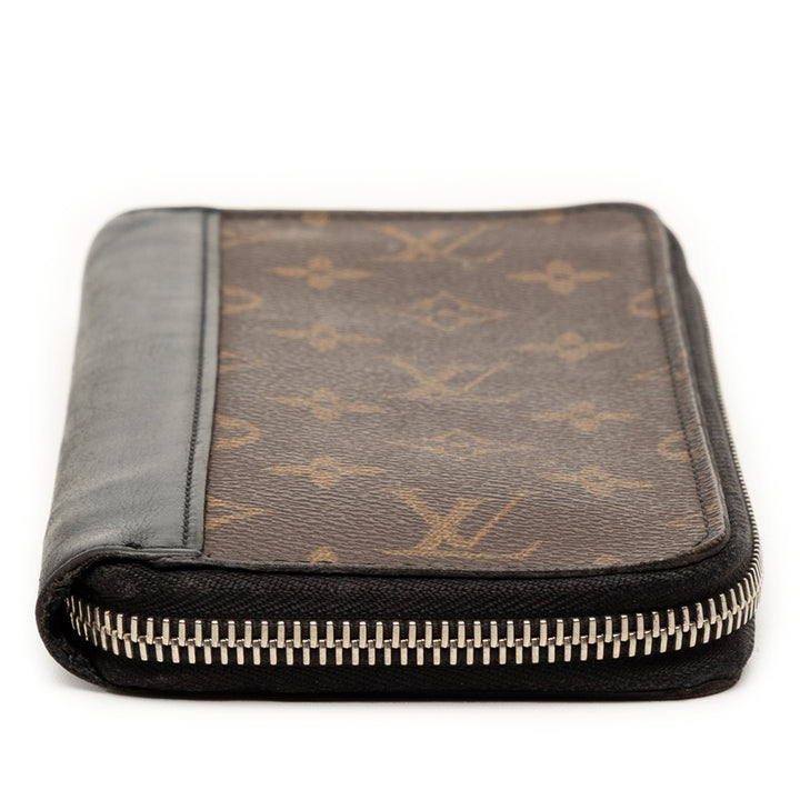 Louis Vuitton Monogram Macassar Vertical Zippy Portefeuille
