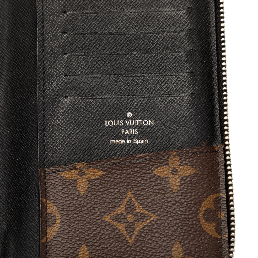 Louis Vuitton Monogram Macassar Vertical Zippy Portefeuille