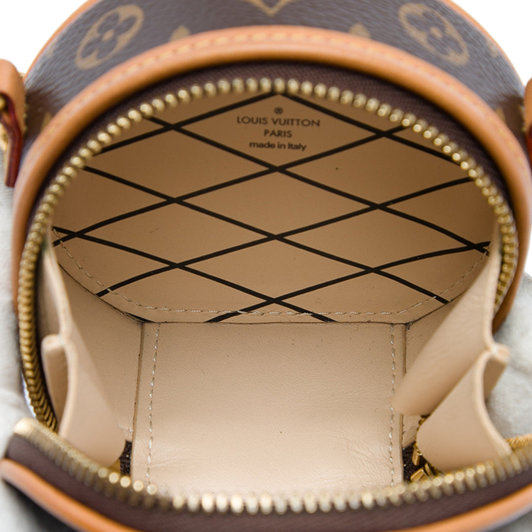 Louis Vuitton Collier Boite Chapeau Monogram Mini Marron – vue 4 – GABY PARIS