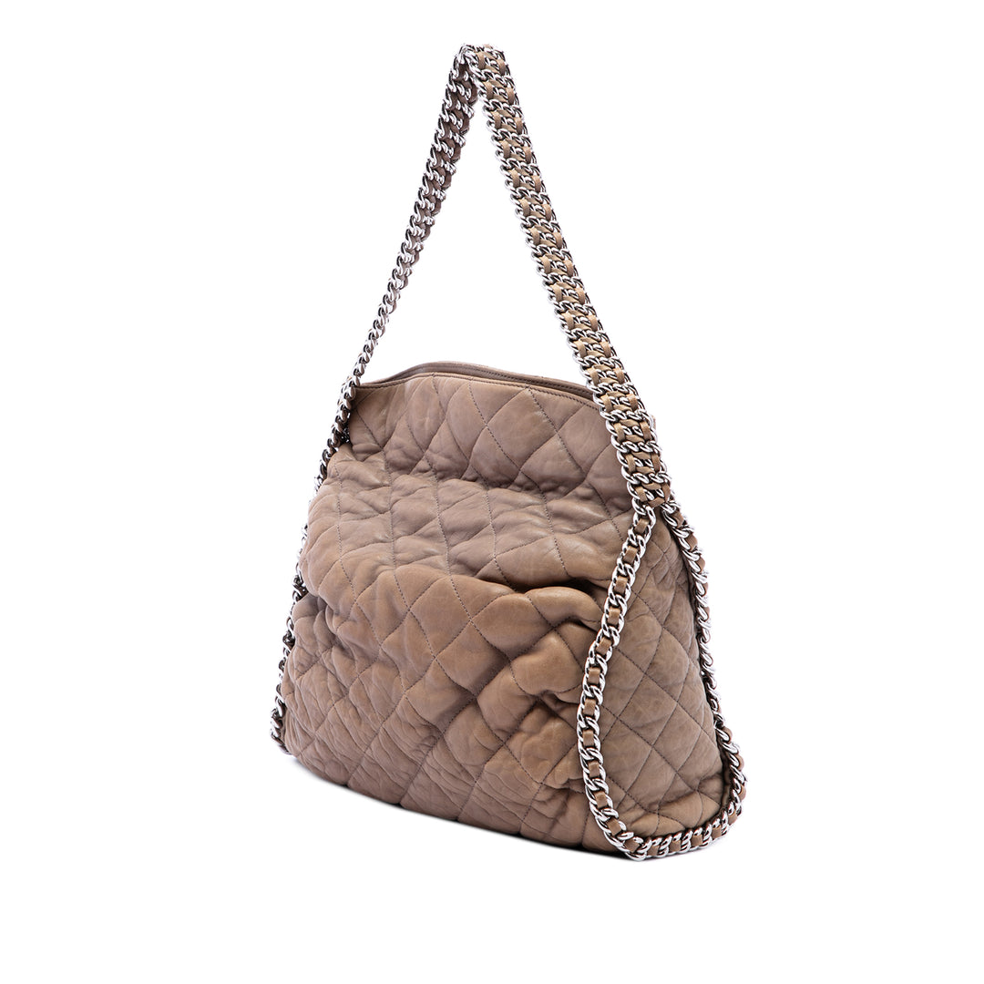 Chanel Cabas Matelassé Washed rond à chaîne Hobo Cuir d'agneau Marron – vue 2 – GABY PARIS