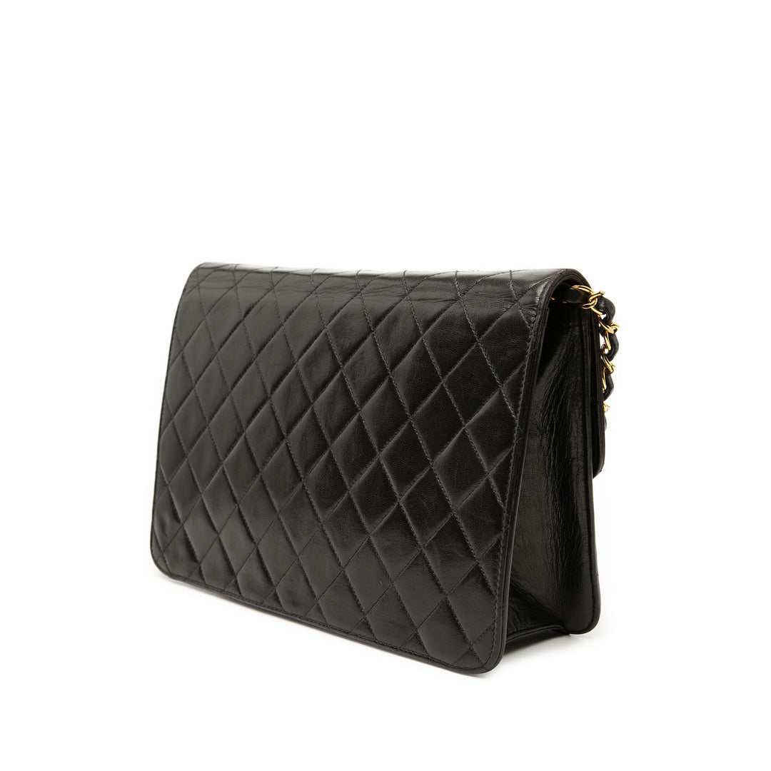 Chanel Medium CC Matelassé Cuir d’agneau Simple rabat