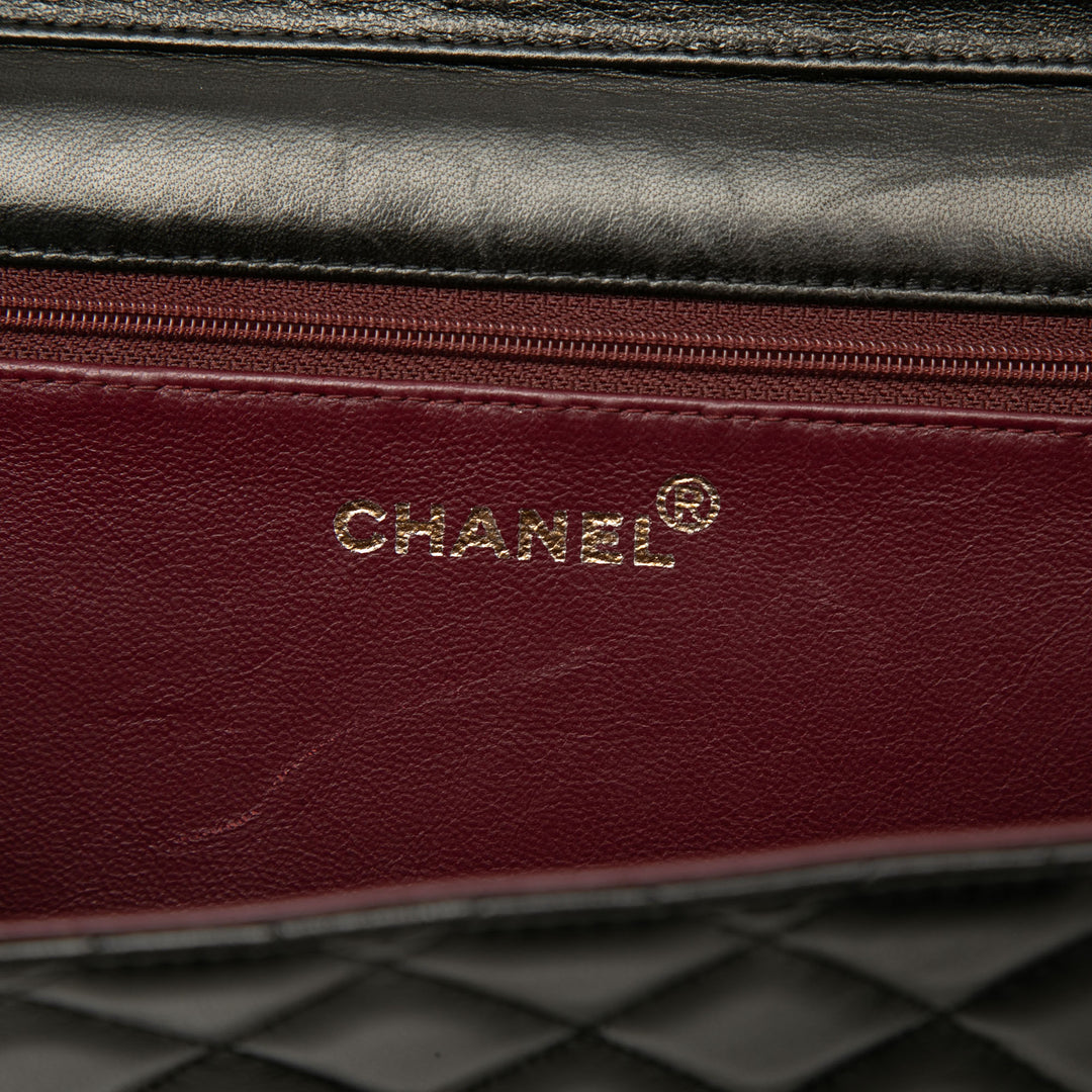 Chanel Medium CC Matelassé Cuir d’agneau Simple rabat