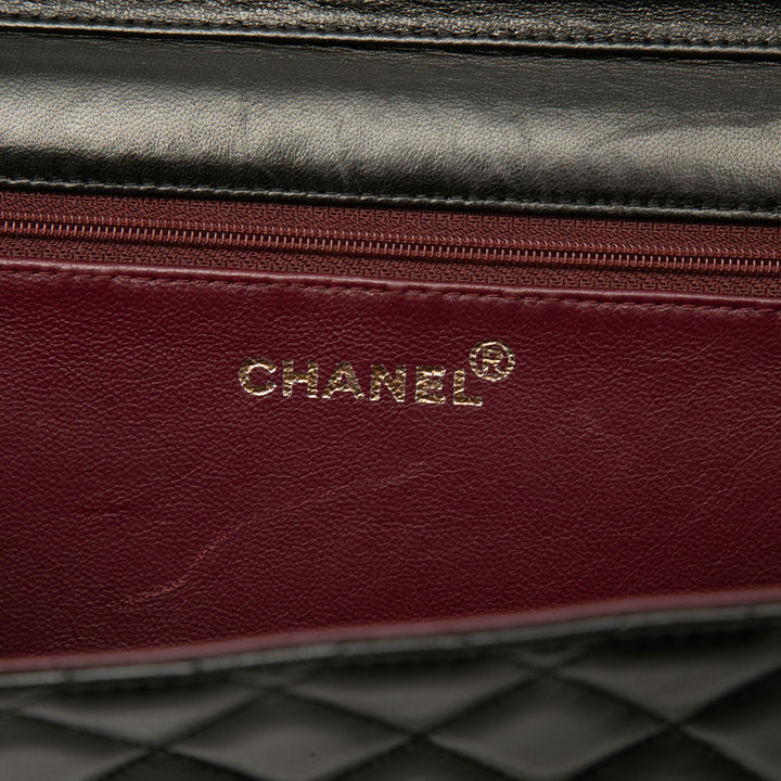 Chanel Medium CC Matelassé Cuir d’agneau Simple rabat