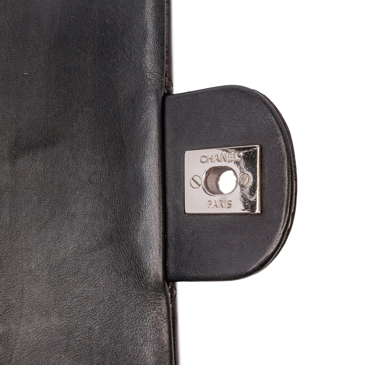 Chanel Mini Rectangular Classic Striped Cuir verni Simple rabat Noir – GABY PARIS Authentique