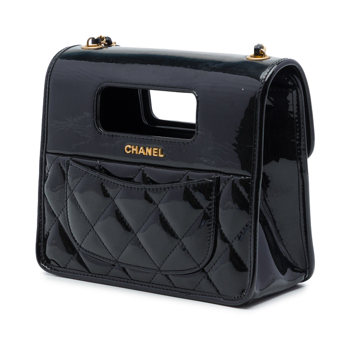 Chanel Mini Matelassé Cuir verni Graphic Catch à rabat