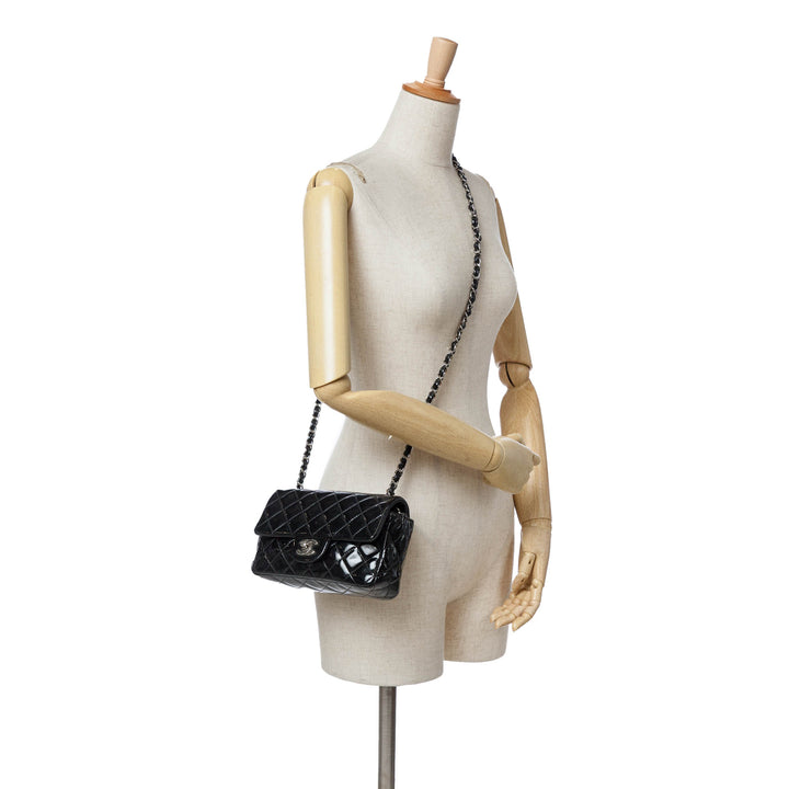 Chanel Mini Rectangular Classic Cuir verni Simple rabat Noir – GABY PARIS Authentique