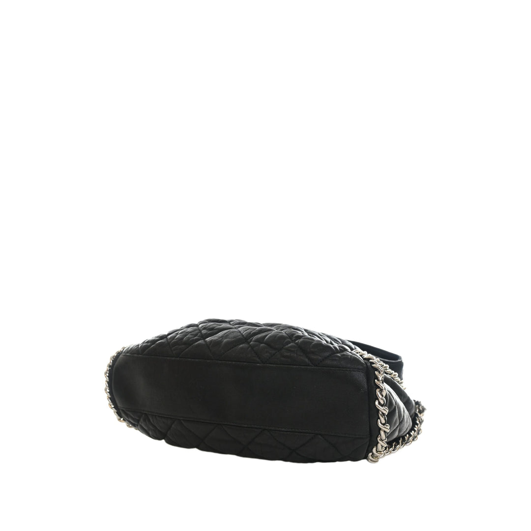 Chanel Matelassé Washed Sac rond à chaîne Hobo Cuir d'agneau Noir – vue 11 – GABY PARIS