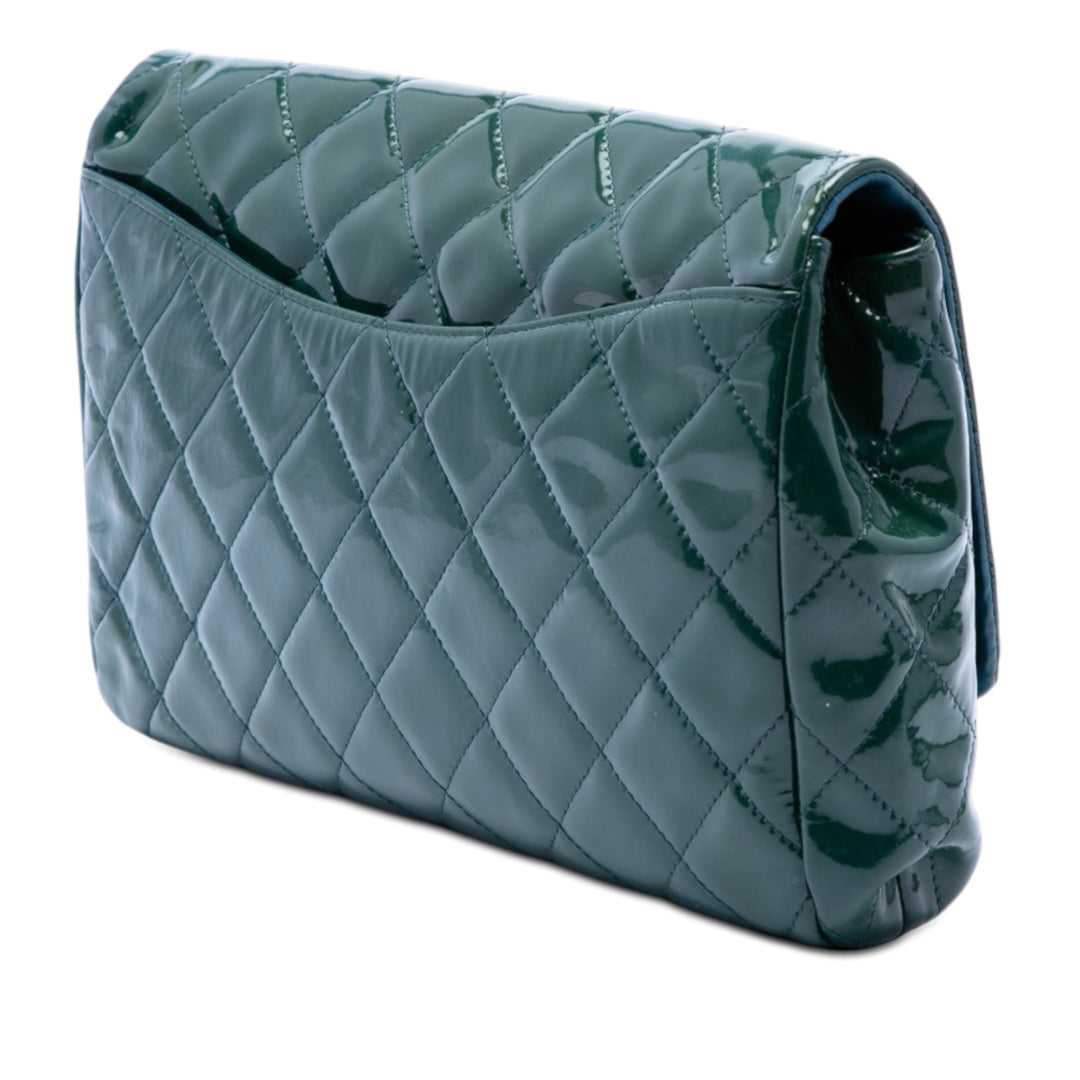 Chanel CC Matelassé Cuir verni Pochette avec chaîne