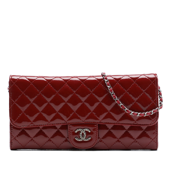 Matelassé Brilliant East West à rabat Pochette avec chaîne Rouge