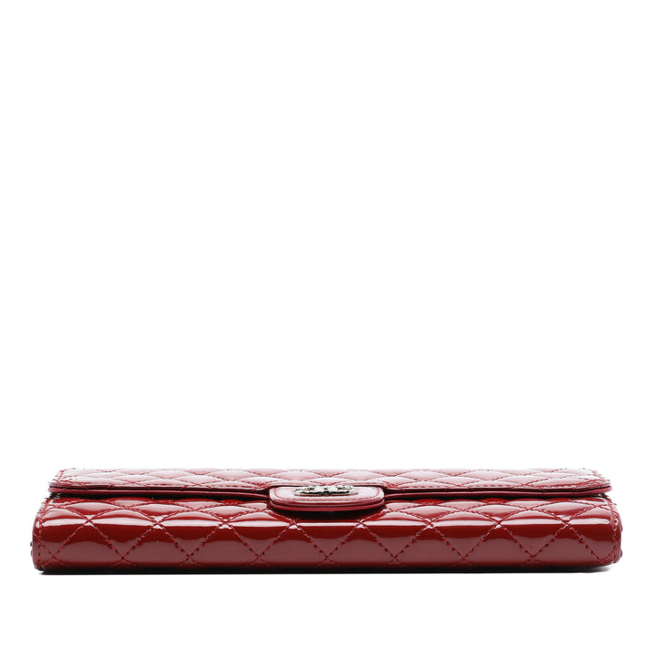 Matelassé Brilliant East West à rabat Pochette avec chaîne Rouge