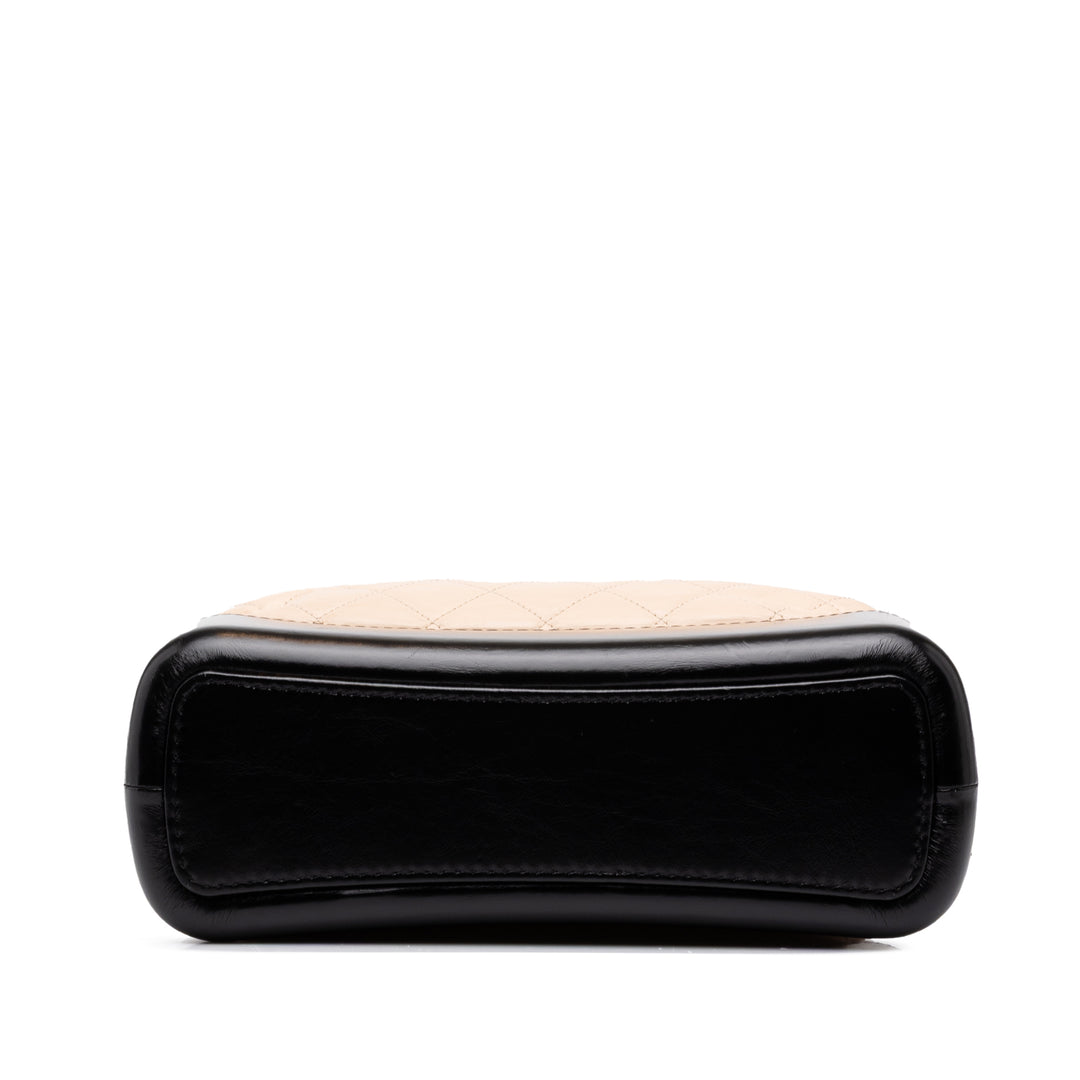 Chanel Bicolore Gabrielle Sac Moyen Cuir d'agneau Beige – vue 3 – GABY PARIS