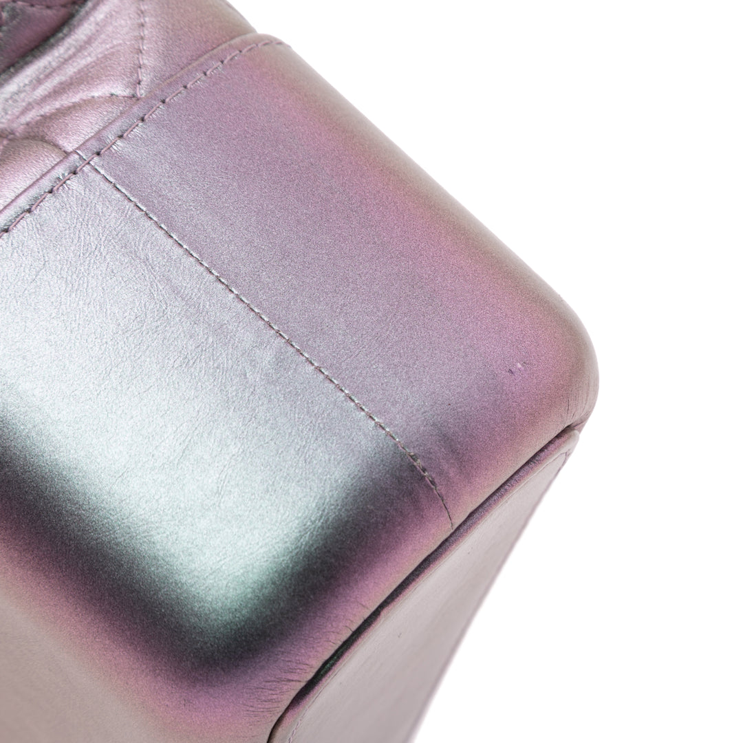 Chanel Medium Iridescent Cuir de veau Gabrielle Sac porté croisé