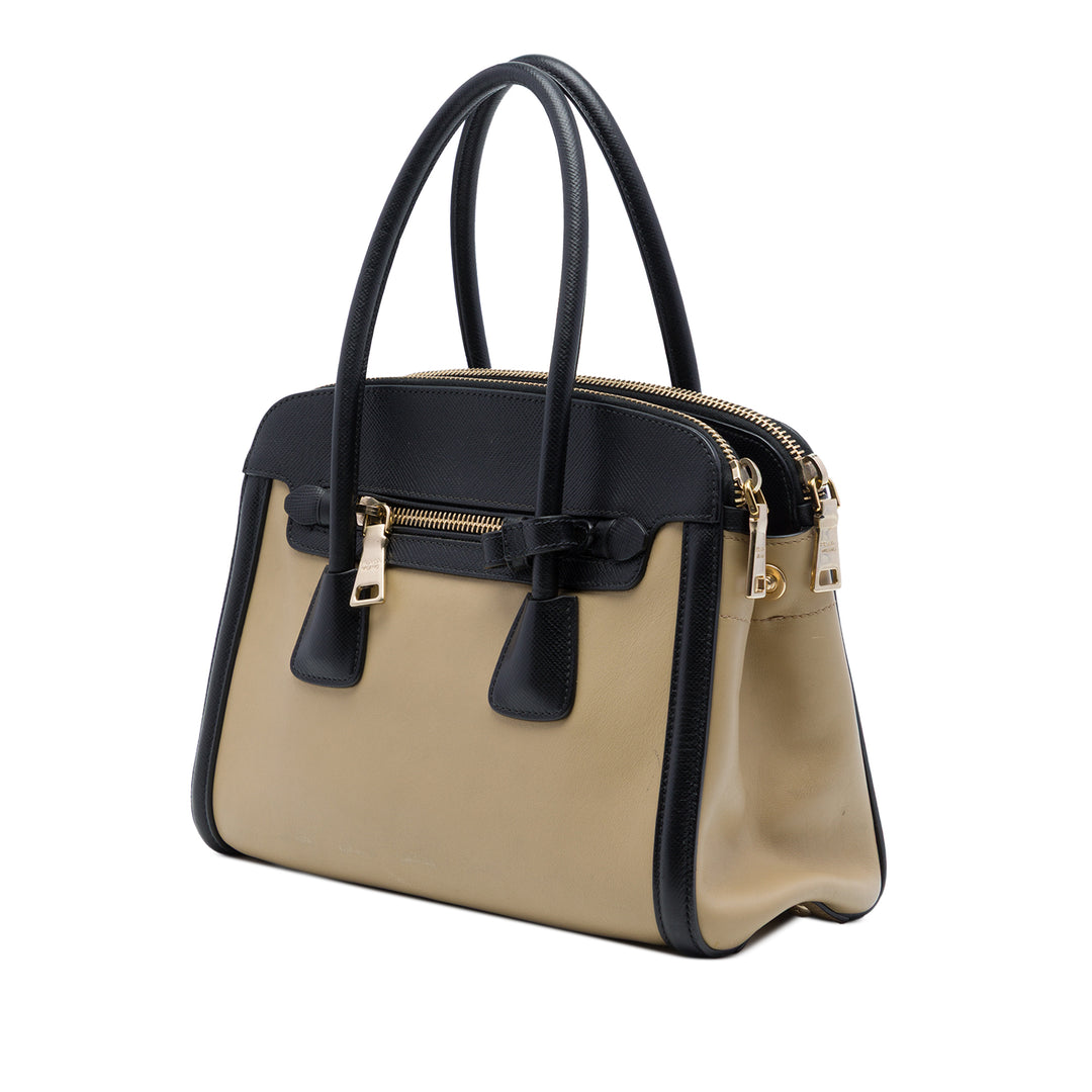 à finitions Cabas Saffiano Noir