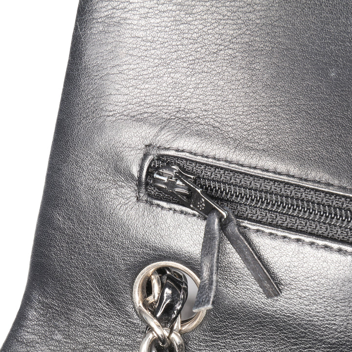 Medium Classic Patent Double Flap Black - Gaby Paris