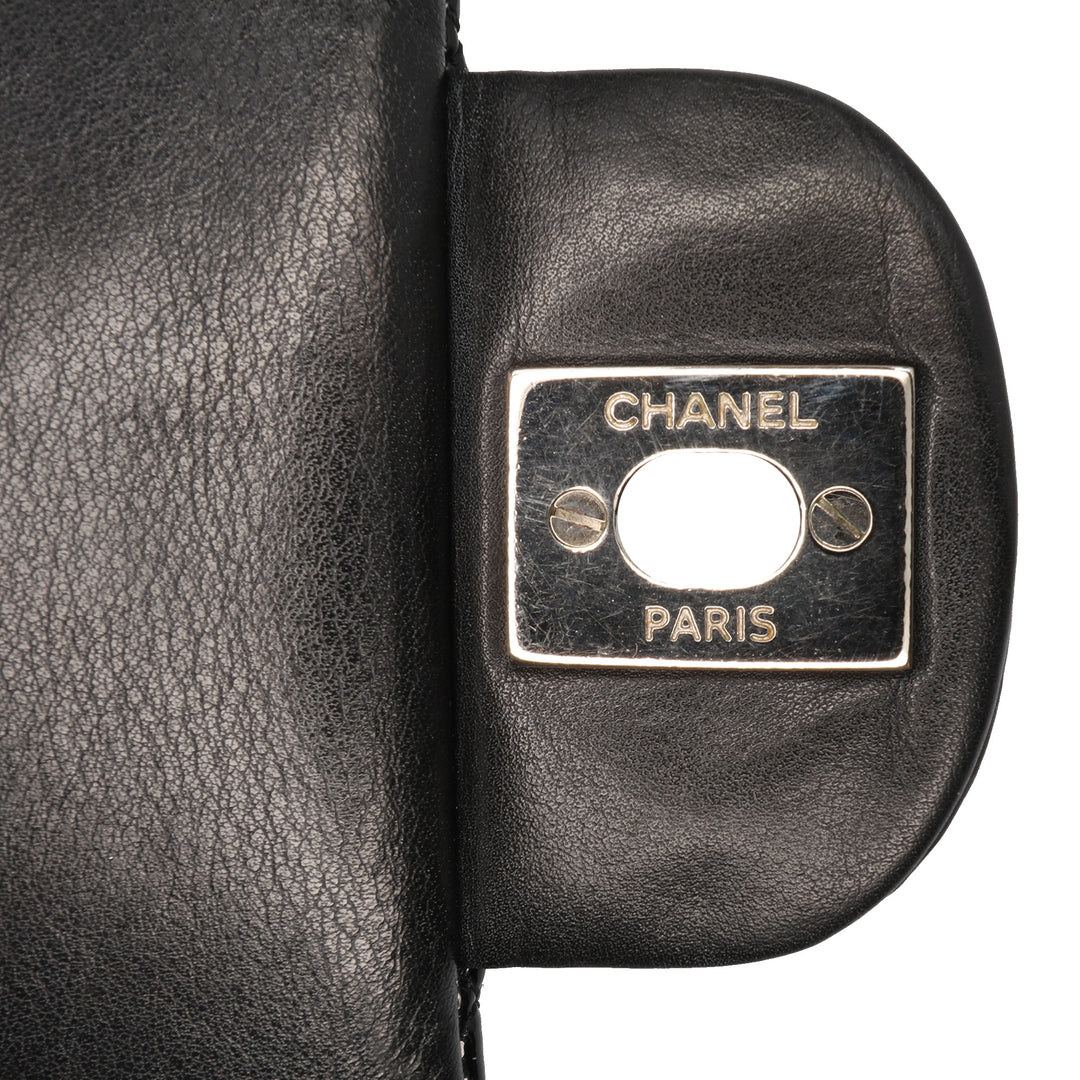 Medium Classic Patent Double Flap Black - Gaby Paris