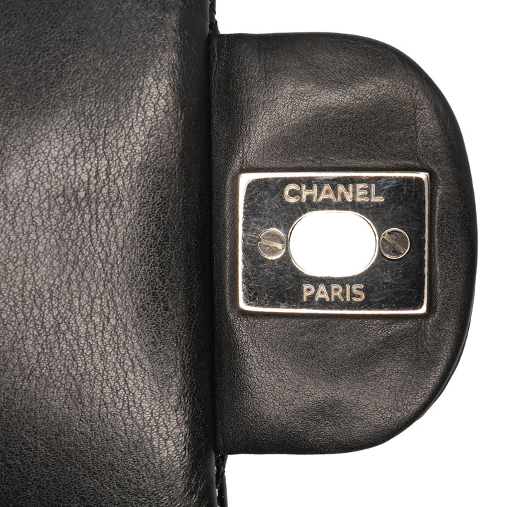 Medium Classic Patent Double Flap Black - Gaby Paris
