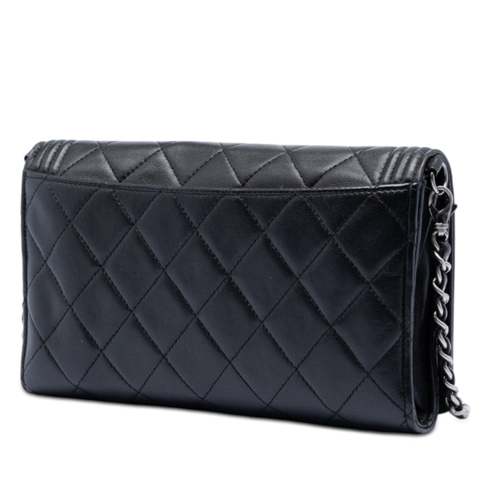 Chanel Matelassé Cuir d’agneau Boy Wallet on Chain