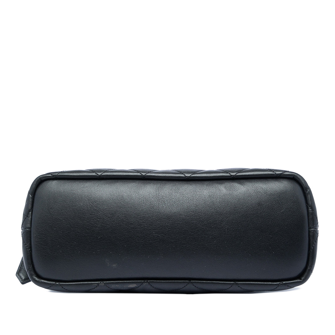 Saint Laurent Matelassé Cuir d’agneau Cassandre Cosmetic Pochette