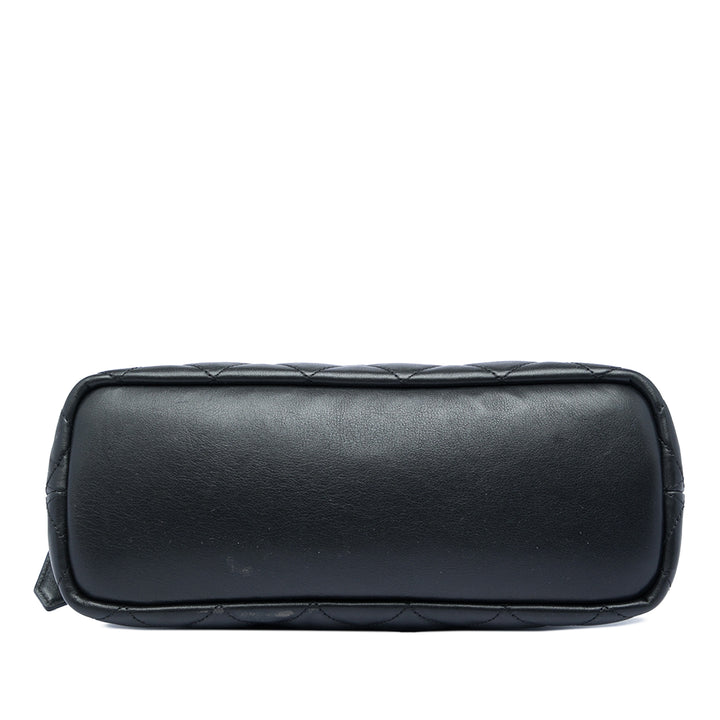 Saint Laurent Matelassé Cuir d’agneau Cassandre Cosmetic Pochette