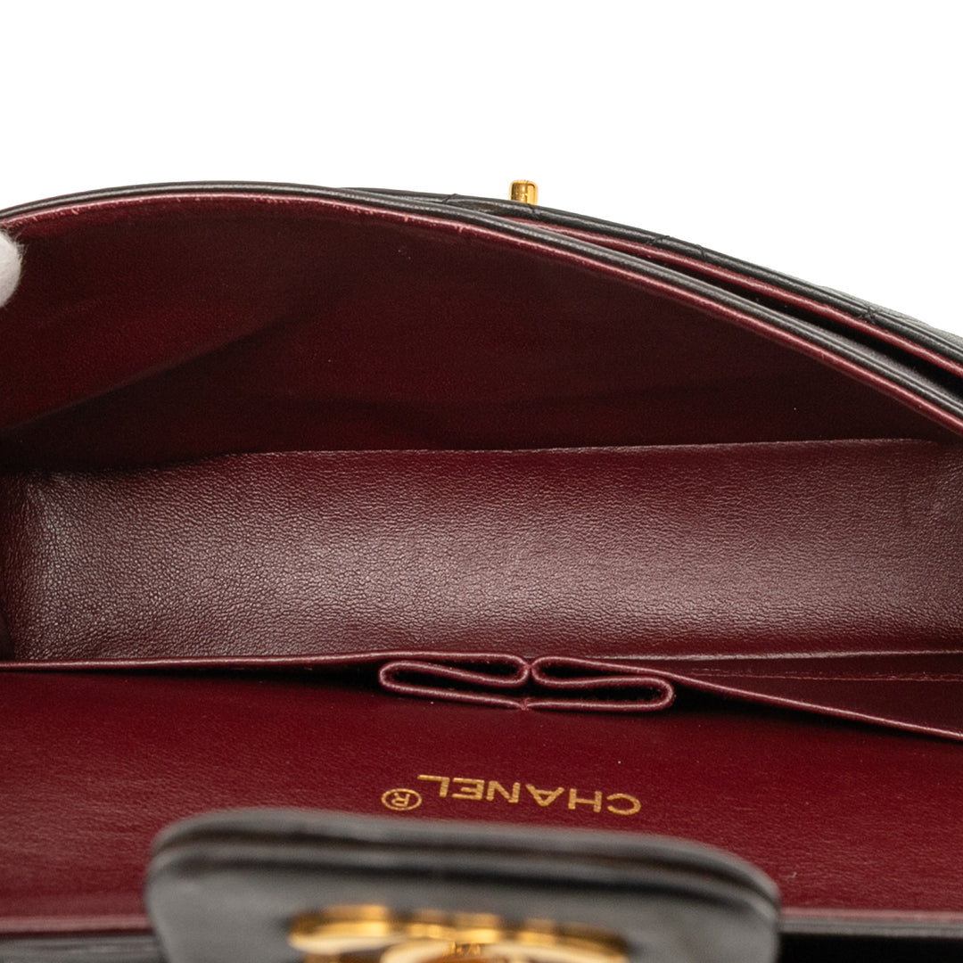 Chanel Medium Classic Cuir d’agneau Double rabat