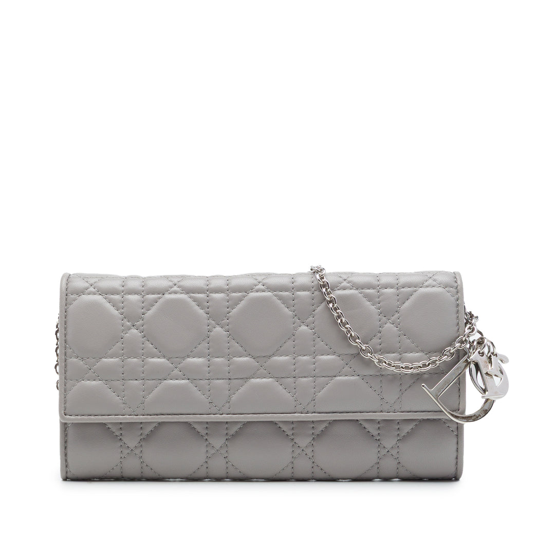 Dior Cannage Lady Dior Wallet on Chain Cuir d'agneau Gris – vue principale – GABY PARIS