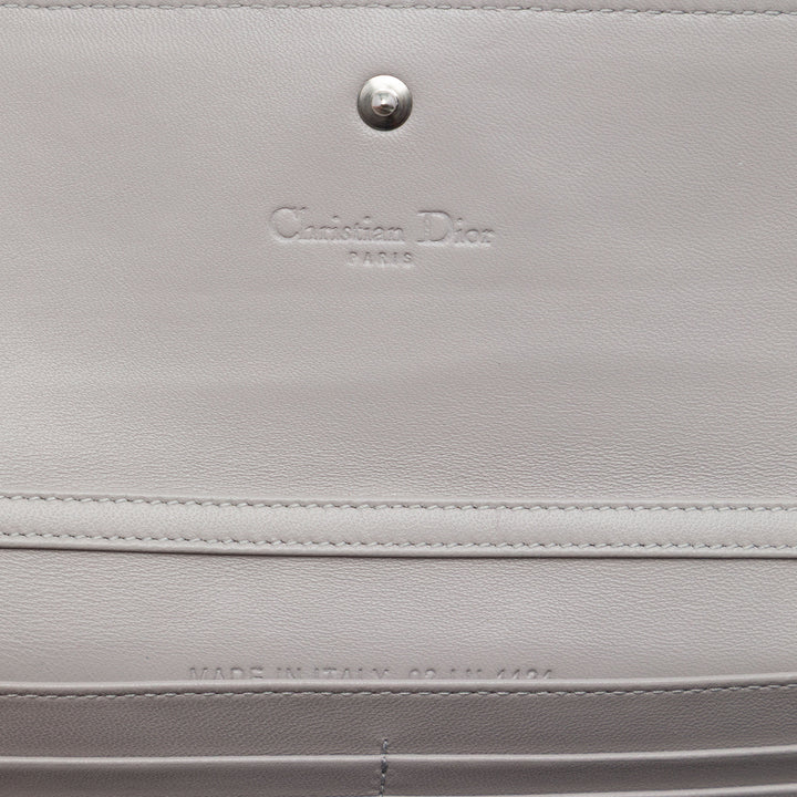 Dior Cannage Lady Dior Wallet on Chain Cuir d'agneau Gris – vue 5 – GABY PARIS