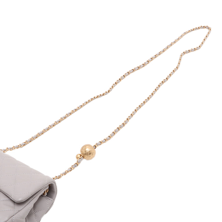 Chanel Mini Square Classic Cuir d’agneau Perle Crush Simple rabat