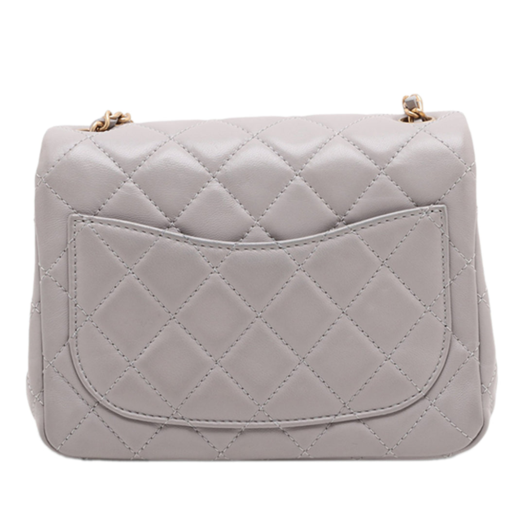 Chanel Mini Square Classic Cuir d’agneau Perle Crush Simple rabat