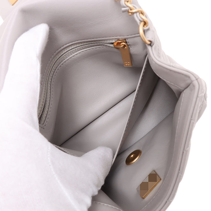 Chanel Mini Square Classic Cuir d’agneau Perle Crush Simple rabat