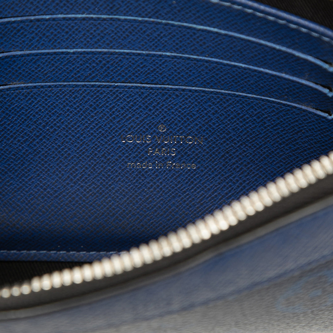 Louis Vuitton Monogram Taigarama Pochette Discovery PM