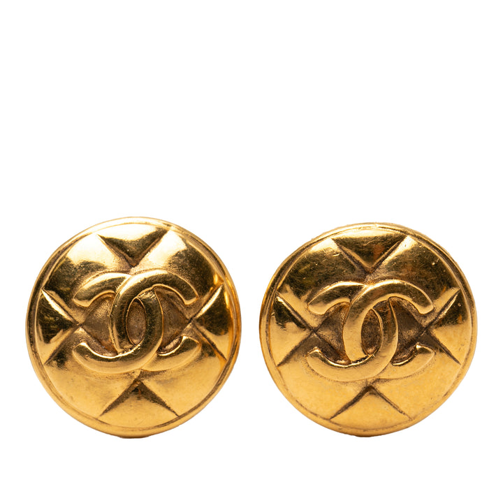 Chanel CC Matelassé plaqué Rond Clip on Boucles d’oreilles – GABY PARIS Authentique