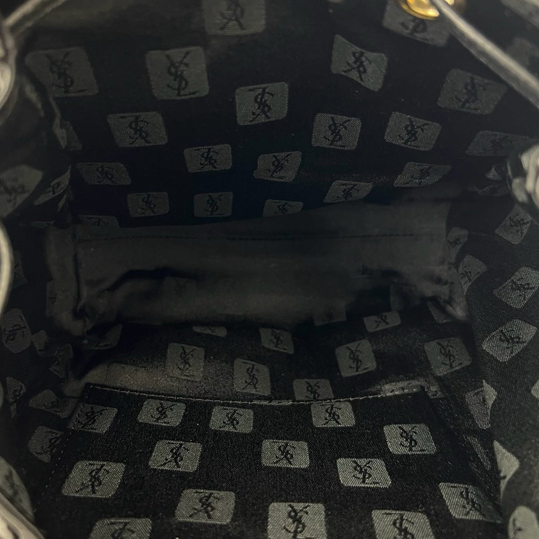 Saint Laurent Sac à dos Logo Noir – vue 5 – GABY PARIS