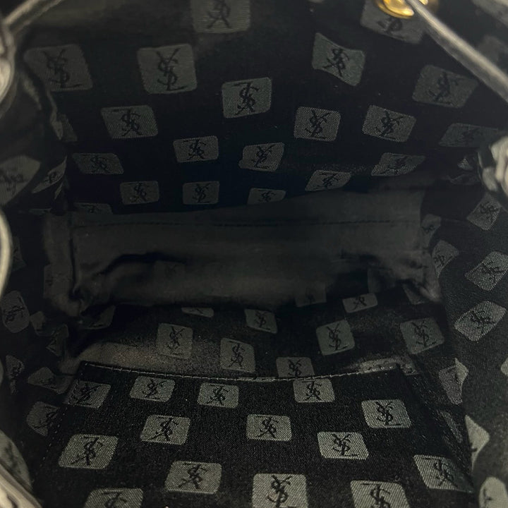 Saint Laurent Sac à dos Logo Noir – vue 5 – GABY PARIS