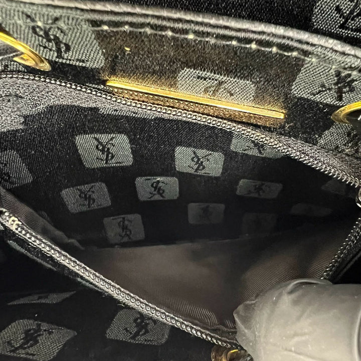 Saint Laurent Sac à dos Logo Noir – vue 6 – GABY PARIS