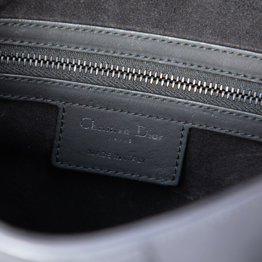 Ultra Matte Saddle Sac Cuir de veau Noir