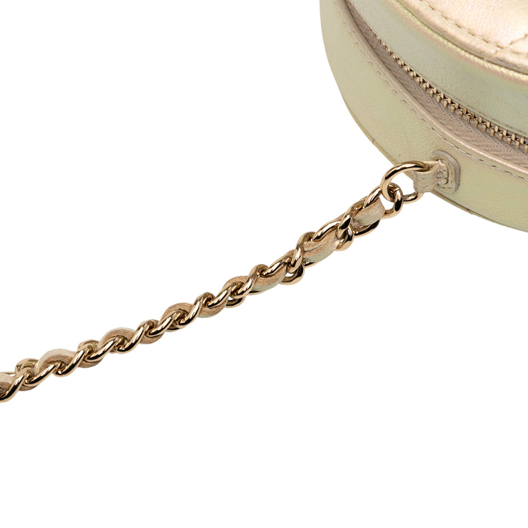 Chanel Quilted Iridescent Cuir d’agneau Round Pochette With Chain Doré – GABY PARIS Authentique