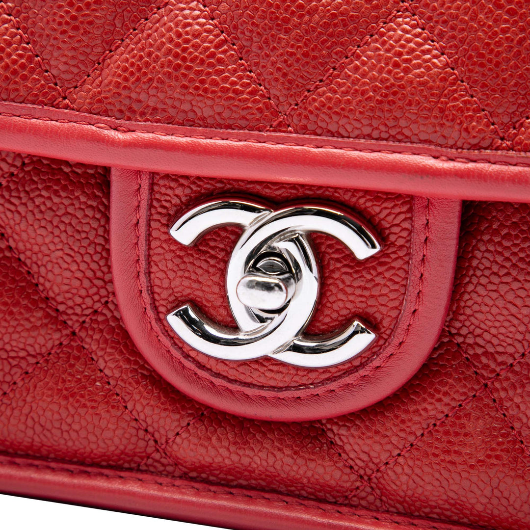 Chanel Matelassé French Riviera à rabat Moyen Cuir caviar Rouge – vue 5 – GABY PARIS