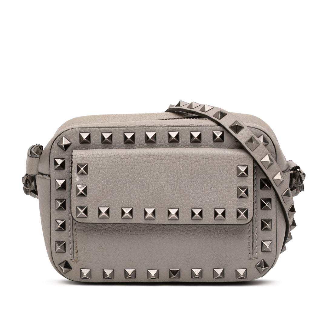 Pebbled Rockstud à rabat Poche Sac caméra Cuir de veau Gris