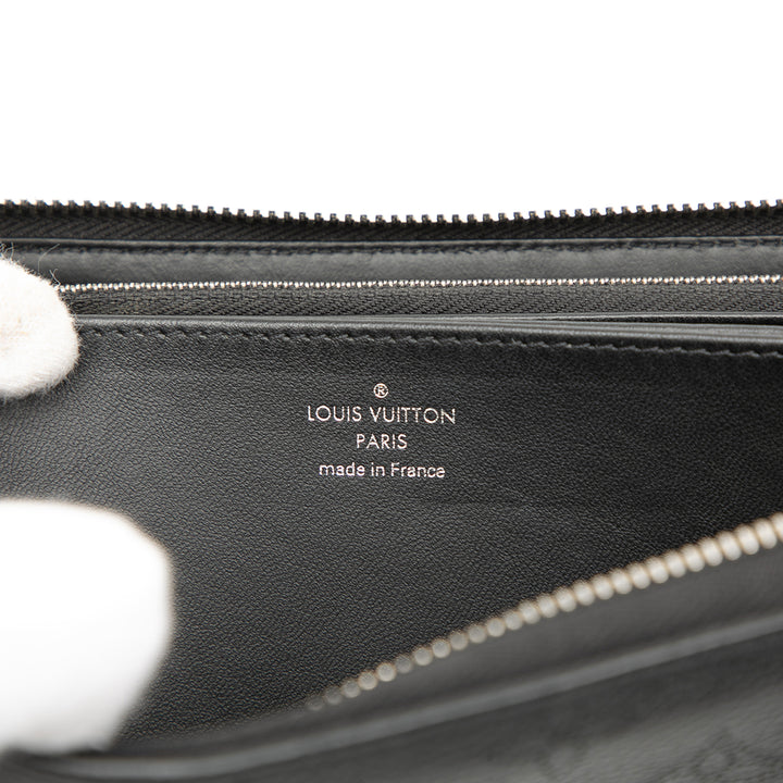 Louis Vuitton Monogram Mahina Zippy Portefeuille